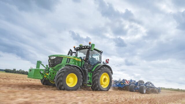 John Deere celebrates 25 years of automated guidance