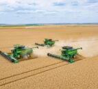 John Deere to update flagship combines by 2027