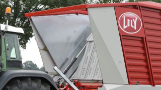 Lely expands wagon range with Tigo PR