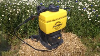 New battery-powered knapsack said to be lighter and quicker to re-charge