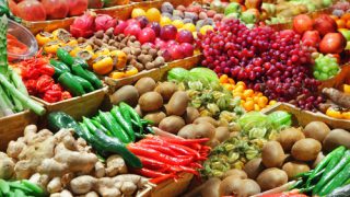 ‘No-deal’ Brexit could lead to 4% increase in fruit and veg prices in the UK