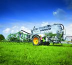 Pics: New Joskin slurry spreader ideal for wet ground