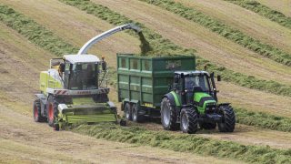 Video: How to keep an insatiably hungry harvester moving