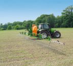 The Amazone sprayer grass men are going mad for