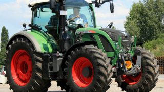 Should ABS breaking be made compulsory on 40-60km/h tractors?