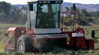 Have you ever seen a self-propelled ‘small’ square baler?