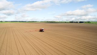 Wanted: Contractor to take over huge 1,250ac farm