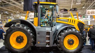 Giant Fastrac adds to JCB’s accolades at SIMA 2017
