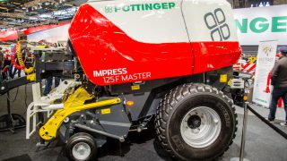 SIMA 2017: ‘Pull-out’ knife-bank for Pottinger’s new round balers