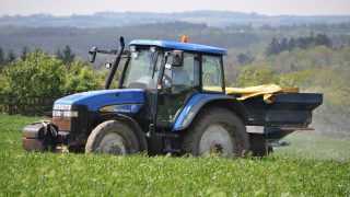 Is your fertiliser spreader set up correctly?