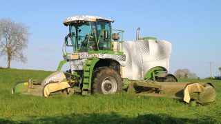 ‘Easily cut over 200ac a day and still get home for tea’