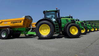 New ‘road-spec’ tractor tyre: Is this what contractors need?