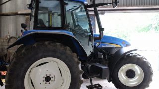 Pics: Auction of fresh machinery in Tullamore today