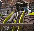 Pics: Lifting the lid on new loading shovels from Claas