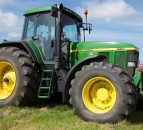 See the 16-year-old John Deere 7710 that sold for almost £50,000