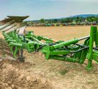Sprawling machinery event draws a crowd...but is all about just one brand