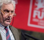 Young farmers must 'not be left behind' - Roberts