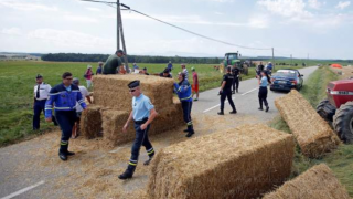 French farmers bring Tour de France to standstill with protest