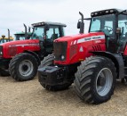Auction report: Modern MF and John Deere tractors change hands