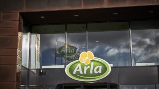 ‘Currency smoothing’ to impact on Arla April milk price