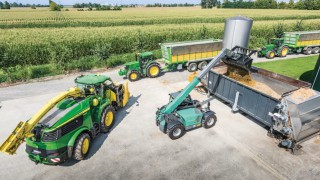 AgriScot: Flagship 970hp John Deere forager makes its public debut