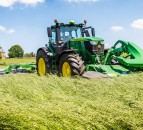 John Deere extends its ‘fuel guarantee’ to the field