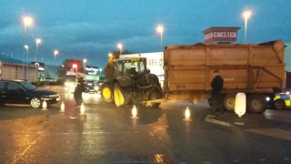 Tractor trailer jack-knife leads to Chester traffic woes