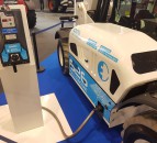 ‘Shock’ news: Faresin shows off its electric telehandler