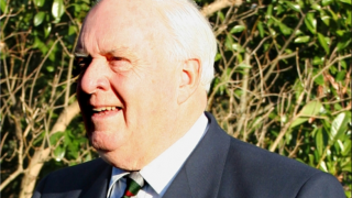 NFU pays tribute to former president Sir David Naish