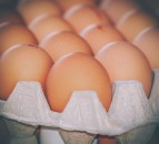 Egg industry gives 'cautious welcome' to Government hen welfare pledge