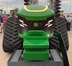 New driver-less ‘concept’ tractor from John Deere breaks cover