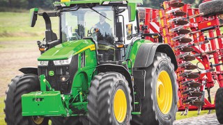 Official: New-generation John Deere 7R Series is on the way