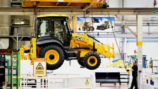 JCB ends ‘short-time working’ as component shipping improves