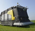 Pics: First ‘fully autonomous’ zero-grazing machine unveiled