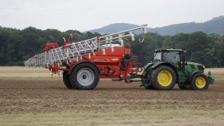 New boom spreader on the market from KUHN