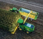 John Deere expands Machine Sync system to forage harvesters and tractors