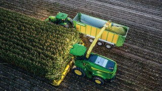 John Deere expands Machine Sync system to forage harvesters and tractors