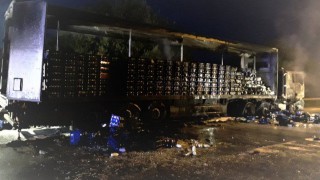 3,000L of milk spilt onto the M40 as truck catches fire