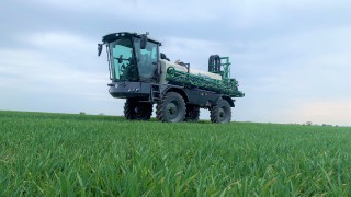 Househam sprayer operators to ‘travel in Claas’