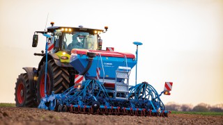 Latest drill from LEMKEN offers mixed drilling depths