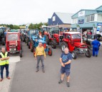 86 tractors raise over £2000 for cancer and haematology care