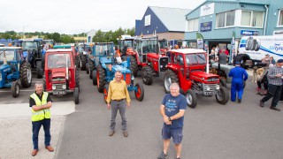 86 tractors raise over £2000 for cancer and haematology care