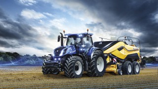 New Holland embeds the tractor in the digital matrix