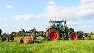 Machinery Focus: Video – Tanco’s trailed mowers in operation
