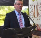 Gwyn Howells honoured for contribution to the Welsh red meat industry