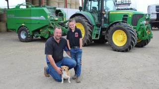 Milk producers commit to home-grown wheat and barley for straw value