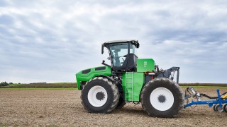 World’s first biomethane-powered hybrid tractor unveiled