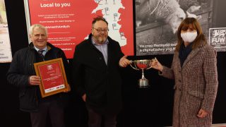 Pembrokeshire farmer wins FUW special dairy award