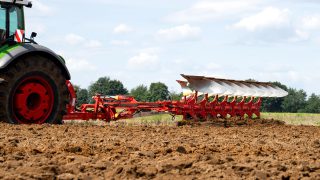 Pottinger launches plough for 500hp tractors