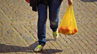 70% of people plan to shop local this Christmas